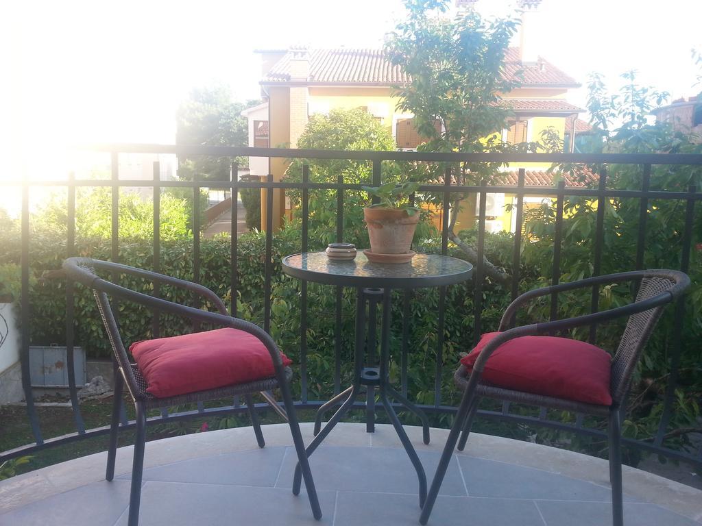 Apartment Bozac Ровінь Екстер'єр фото