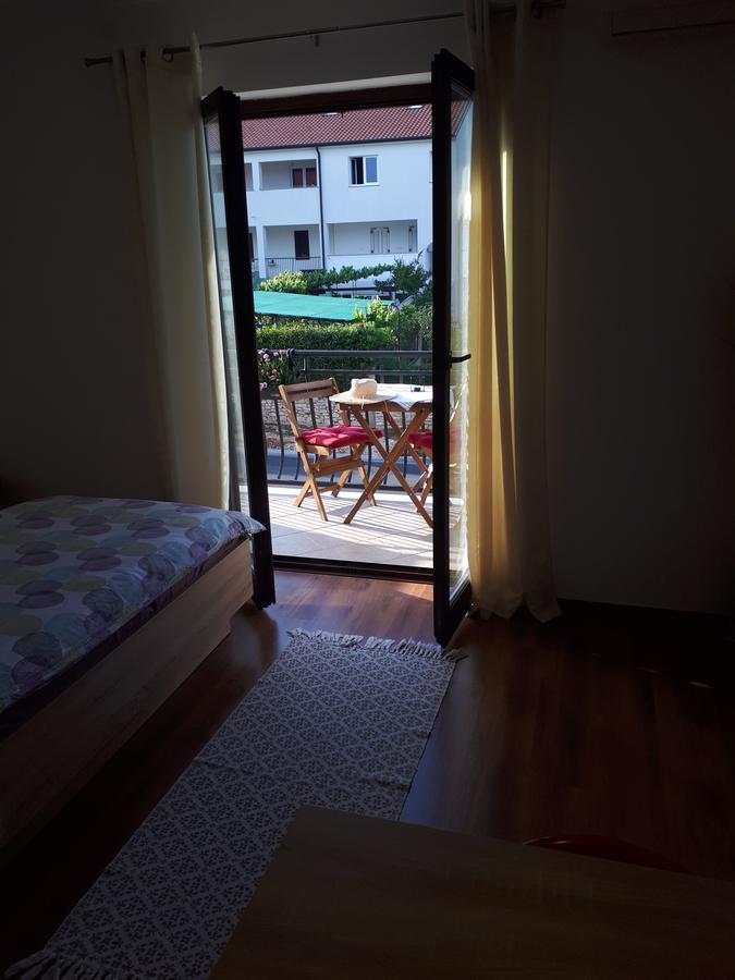 Apartment Bozac Ровінь Екстер'єр фото